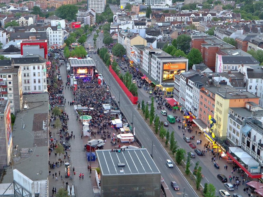 Santa Pauli on Spielbudenplatz